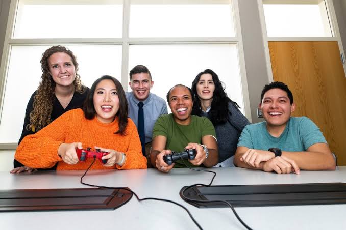 Mengapa Game Online Semakin Populer?